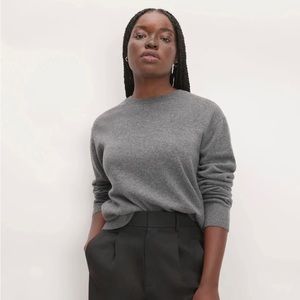 NWOT Everlane gray crew neck size small